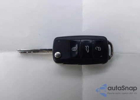 2014 Volkswagen Jetta 2.0L S z USA, uszkodzony, nr VIN 3VW2K7AJ9EM418030